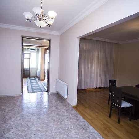 Batumi City Center Apartment Buitenkant foto