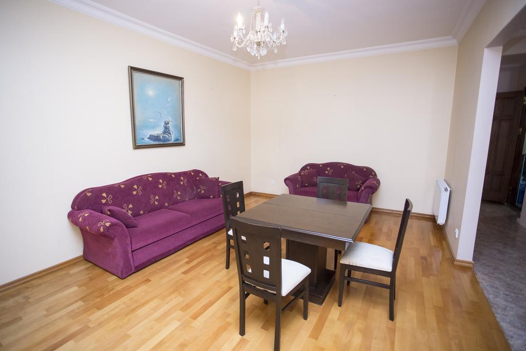 Batumi City Center Apartment Buitenkant foto