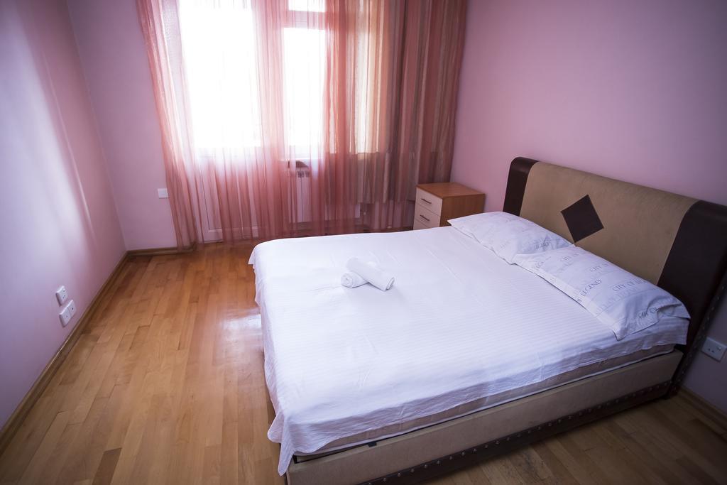 Batumi City Center Apartment Buitenkant foto