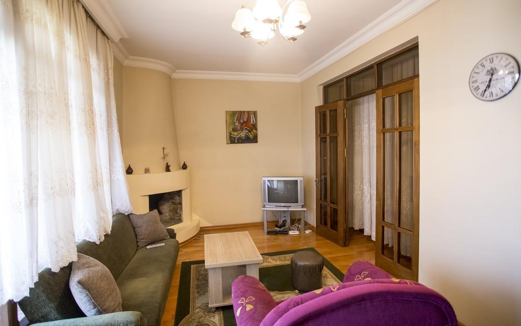 Batumi City Center Apartment Buitenkant foto